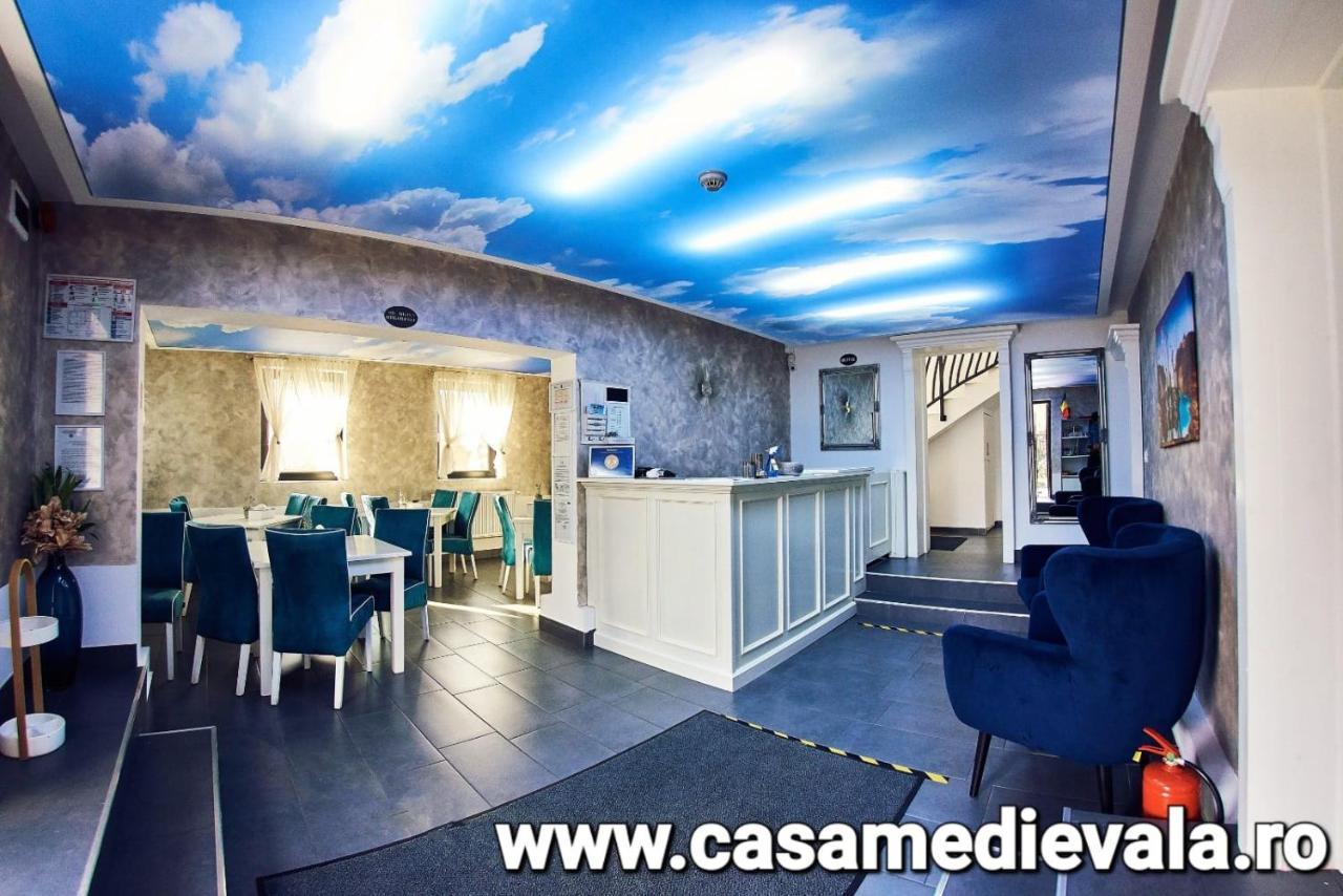 Boutique Hotel Casa Medievala Curtea de Argeş Extérieur photo